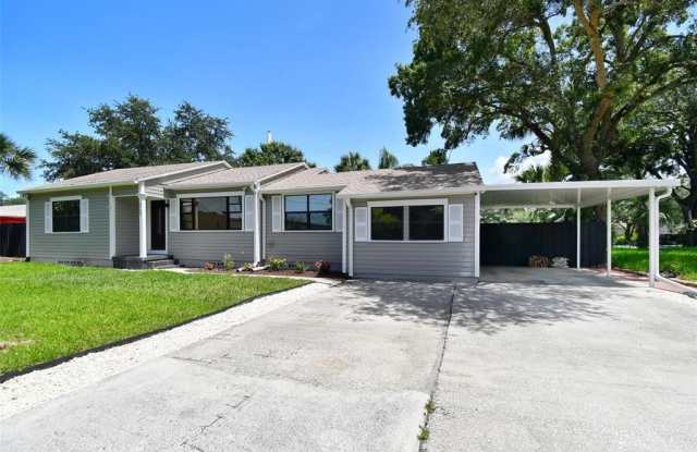 3709 W GRIFLOW STREET - 3709 West Griflow Street, Tampa, FL 33629