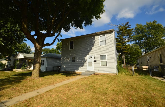2169 N Dequincy Street - 2169 North Dequincy Street, Indianapolis, IN 46218