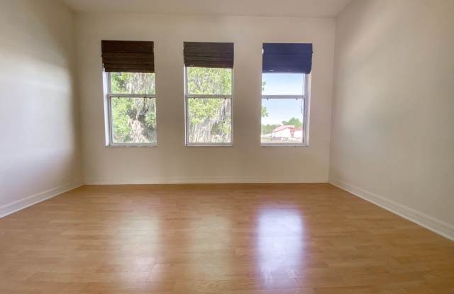 17201 Sandalwood Drive Gallery 4