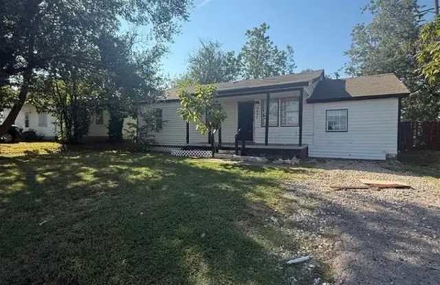4BD 1BA Family Home Available Gallery 1