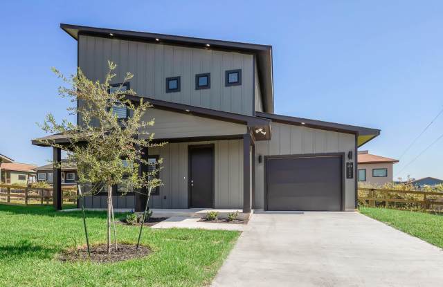 PRE-LEASE FALL 2027 Luxury Home in South College Station Gallery 3