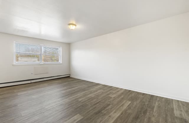Spencer Place Apartments Gallery 4