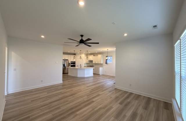 709 Hinterland Lane Gallery 2