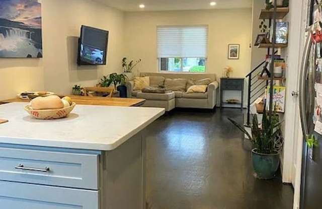 Brentwood Beauty photos photos