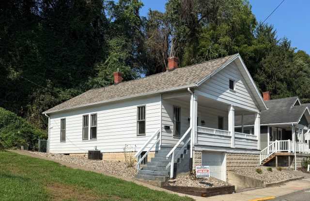 Rent Special! Move in before 10/1/2026 and receive $100 off your first month! Gallery 3