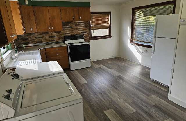 2102 S Wyoming - 2102 South Wyoming Street, Butte-Silver Bow, MT 59701