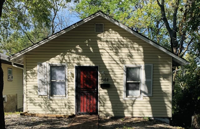 644 Lewis Ave - 644 Lewis Avenue, Kansas City, MO 64125
