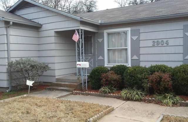 2904 Watauga Road Gallery 3