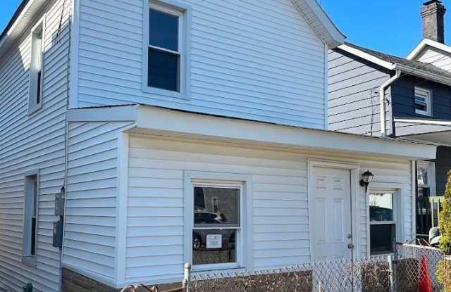 541 Hartford Street photos photos