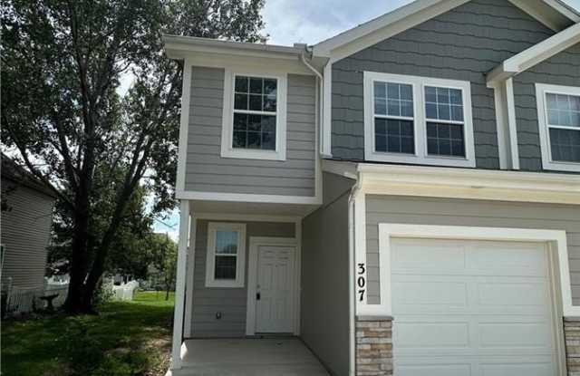 307 N 6 Terrace photos photos