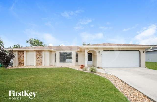 21492 Seaton Avenue photos photos