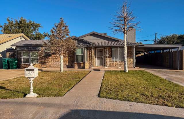 910 W. Taylor Lovington NM 88260 - 910 West Taylor Avenue, Lovington, NM 88260