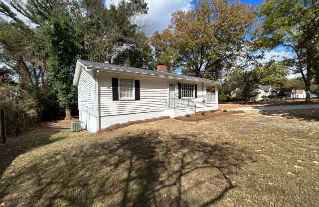 Updated 3/1 House in South Rome- $1,295 - 22 Blacks Bluff Road Southwest, Rome, GA 30161