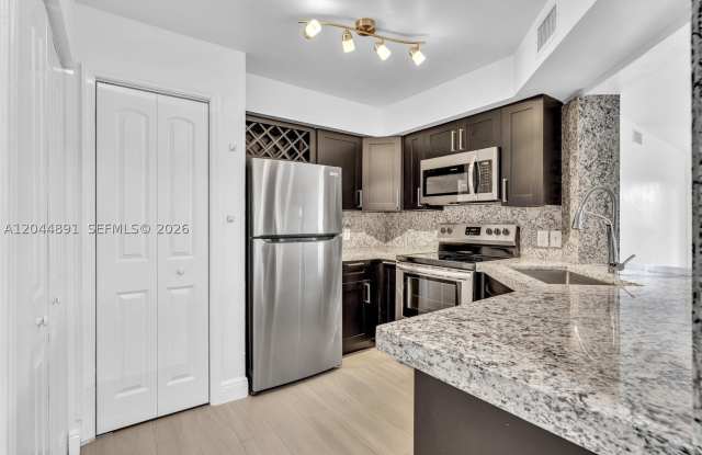 2341 NW 33rd St photos photos