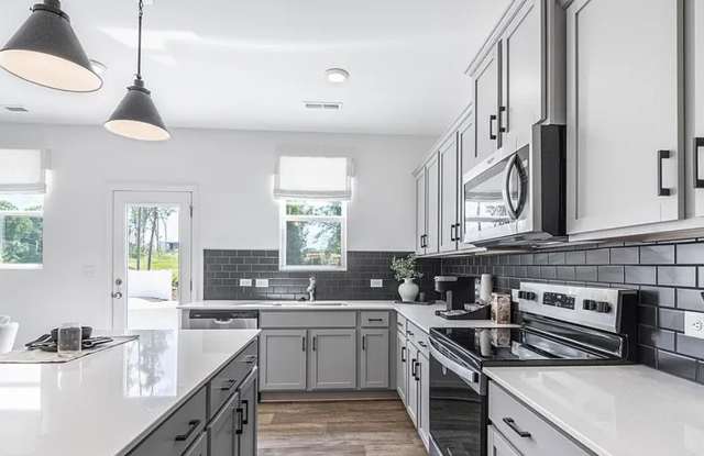 3 BR/2.5BA | Newly Renovated Single Family Home | Spacious Great Room | In Dukes Ridge! photos photos 3 BR/2.5BA | Newly Renovated Single Family Home | Spacious Great Room | In Dukes Ridge! photos photos