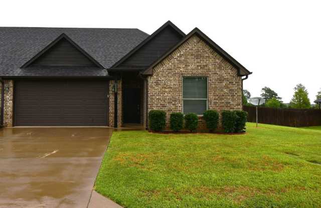 Modern 3-Bedroom 2 Bath Duplex in South Tyler photos photos