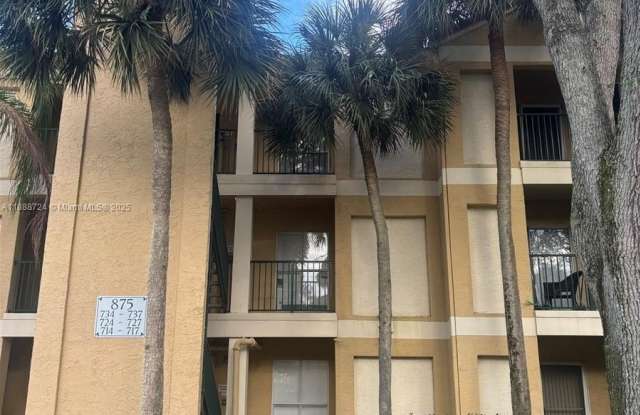 875 Riverside Dr photos photos