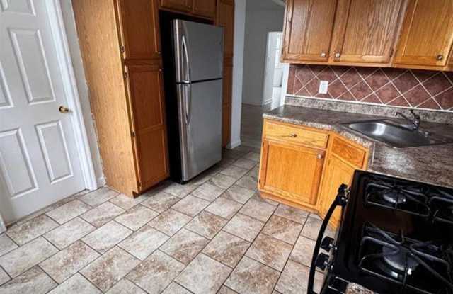 4702 Cottage Avenue Gallery 2