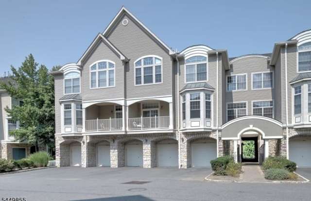408 Kensington Ln Gallery 2