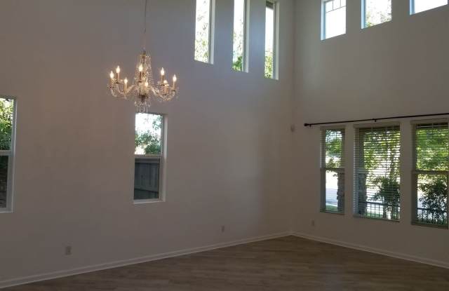 2212 MURATURA WY Gallery 4