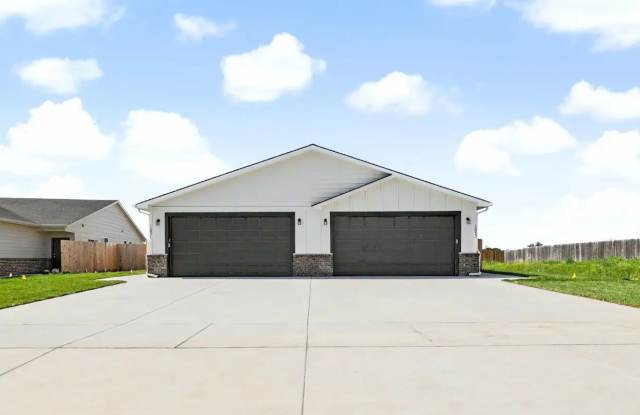12833 Red Rock - 1 Gallery 2