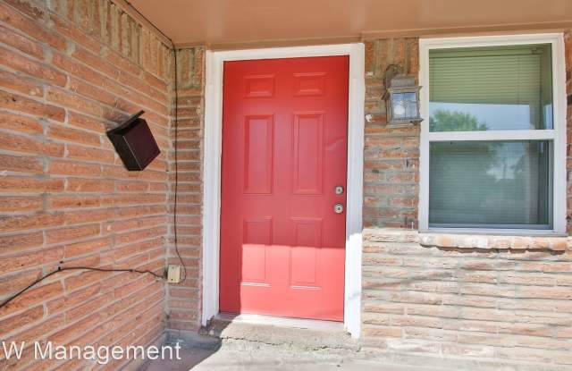 8936 Duane Gallery 3