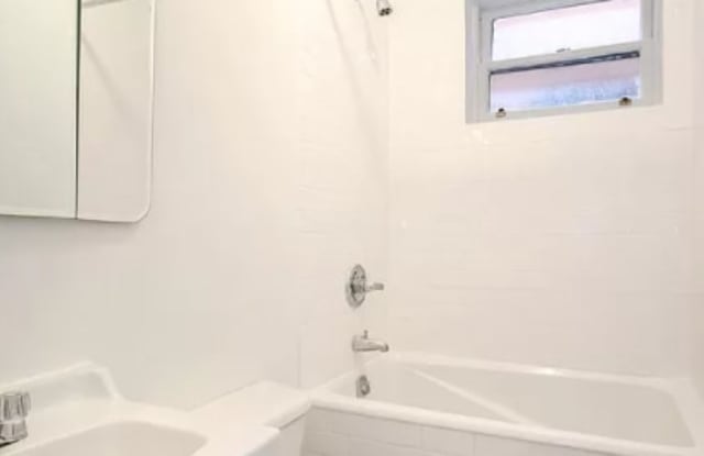 56 Perry Street Gallery 3