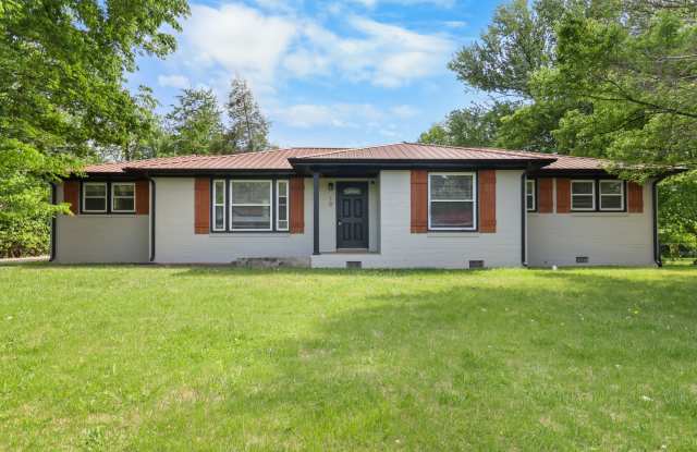 10 Lexington Drive photos photos