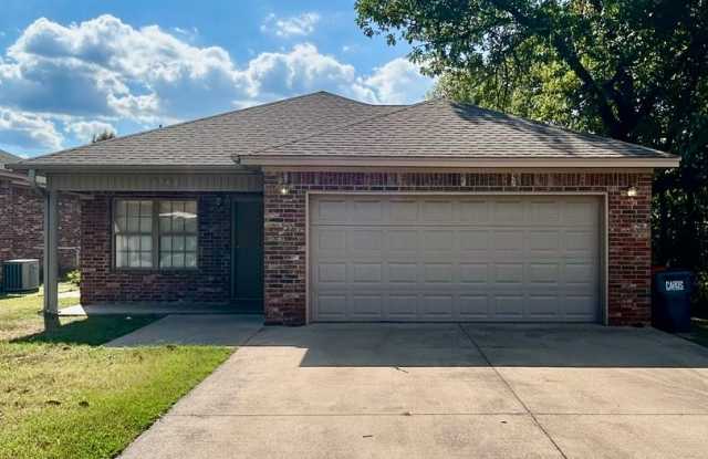 1502 S Cleveland Ave photos photos
