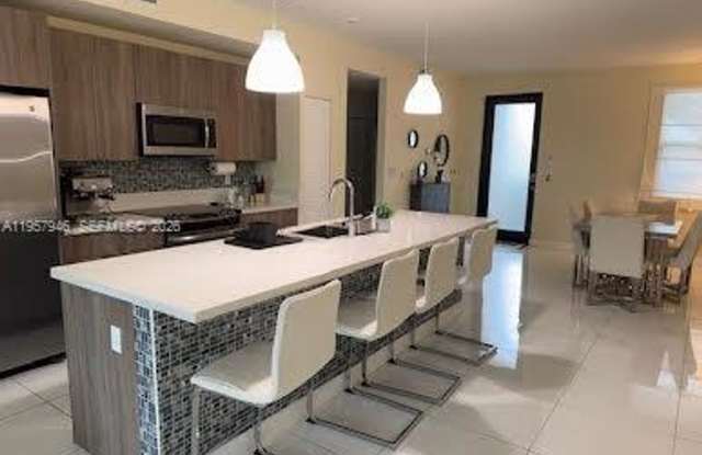 7805 NW 104th Avenue 26, Doral, FL 33178 photos photos