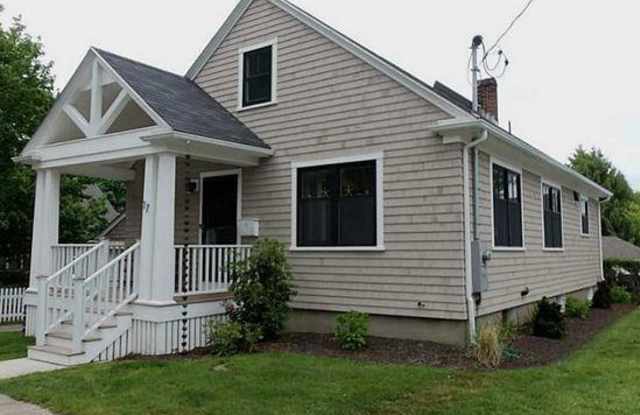 17 Boughton Road - 17 Boughton Road, Newport, RI 02840