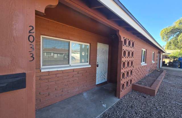 Spacious 2 bedroom apartment photos photos