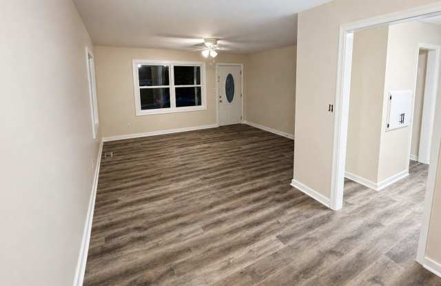3BR Huntsville Home | 1244 SF | Available Now! Gallery 4