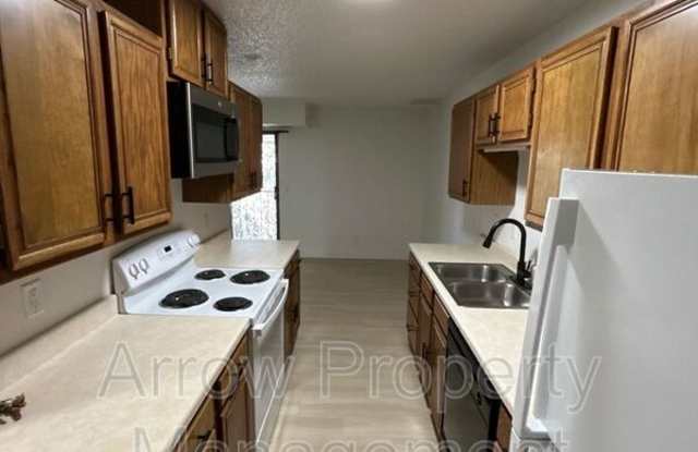 205 E Arbor-304G Gallery 2