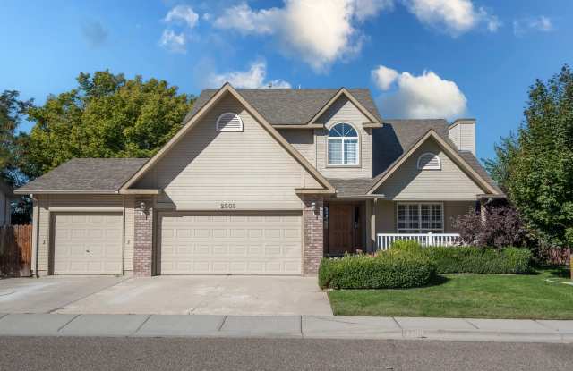2509 Applewood Ave - 2509 Applewood Avenue, Fruitland, ID 83619
