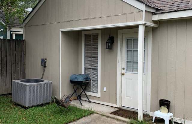 Florida Blvd / Sherwood Forrest photos photos