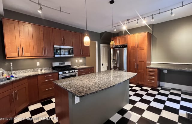30-32 Chestnut Street - 30 Chestnut Street, Red Bank, NJ 07701
