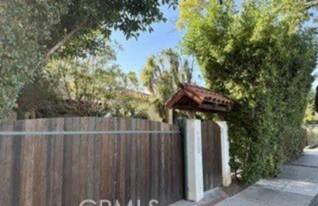 2335 Overland photos photos