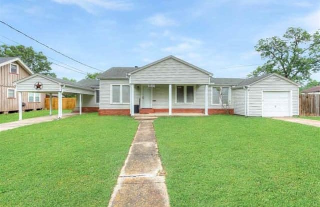 1110 Johnson Ave - 1110 Johnson Ave, Port Neches, TX 77651