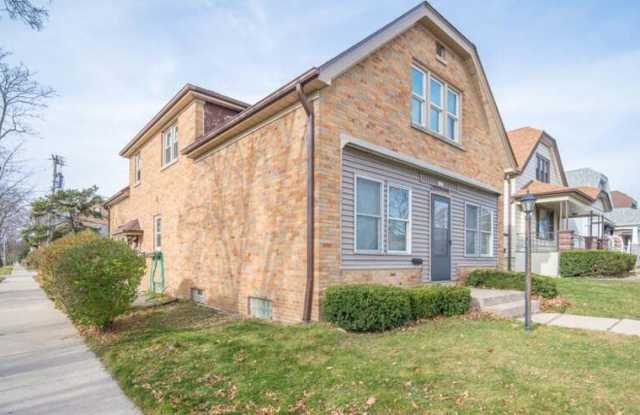 3277 S 10th St photos photos