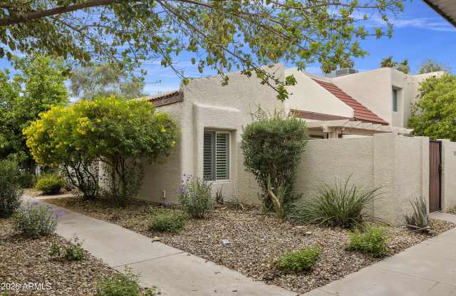 7815 E Rovey Avenue Gallery 1