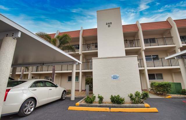 Annual 2-Bedroom 2-Bathroom Second Floor Condo on Venice Island with Stunning Waterfront! photos photos Annual 2-Bedroom 2-Bathroom Second Floor Condo on Venice Island with Stunning Waterfront! photos photos