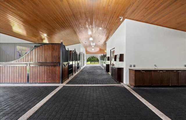 15636 Sunnyland Lane Gallery 4