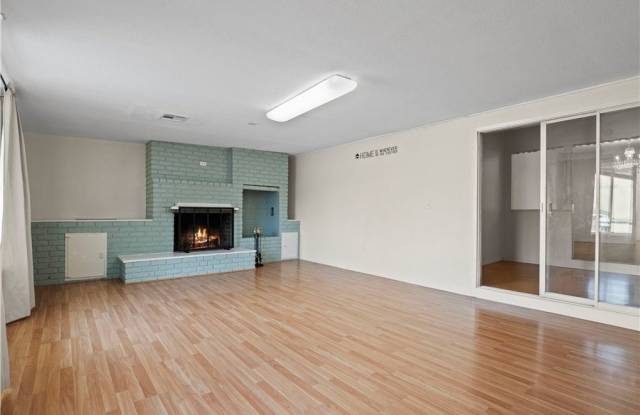 13069 Vaughn St Gallery 2