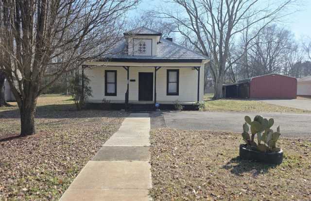 713 W Washington Street photos photos