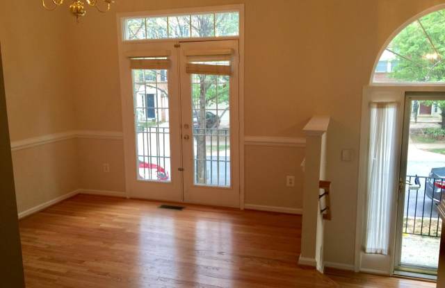 13415 RISING SUN LANE Gallery 2