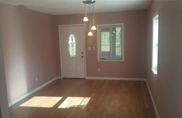 4715 W KNIGHTS AVENUE Gallery 4