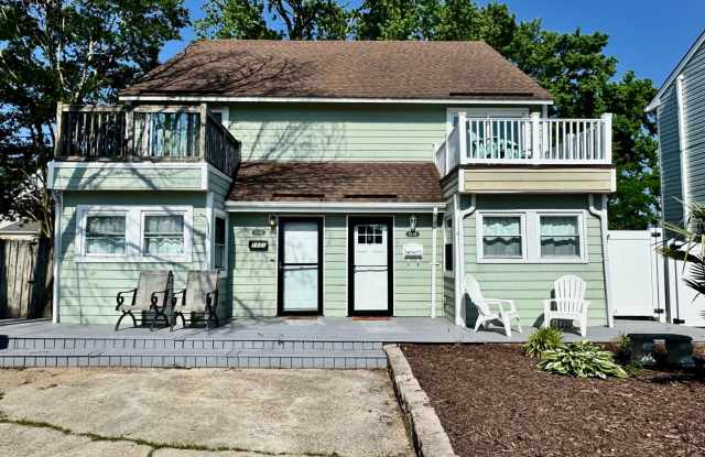 Ready NOW! A Custom Townhouse-Style Duplex Blocks to the Beaches! Fenced Yard - Hot Tub - Pet Friendly - All Appliances! photos photos