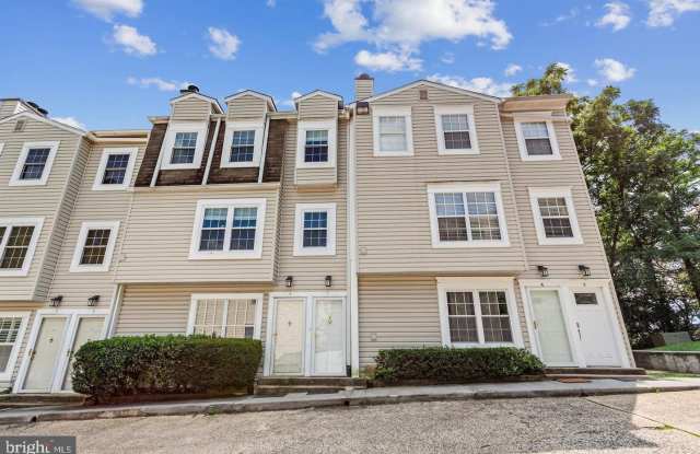 2135 N TAYLOR STREET - 2135 North Taylor Street, Arlington, VA 22207