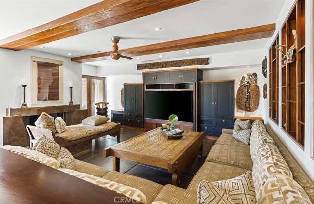 125 Irvine Cove Court Gallery 4